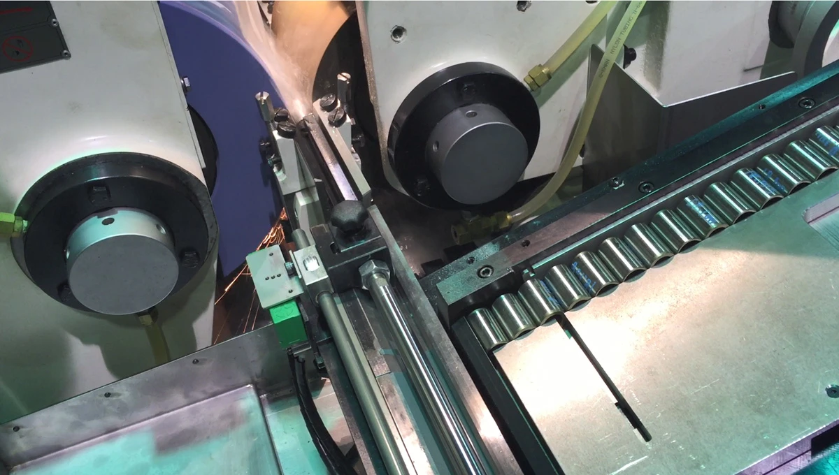 FCL-12-1 with cylinder loading device