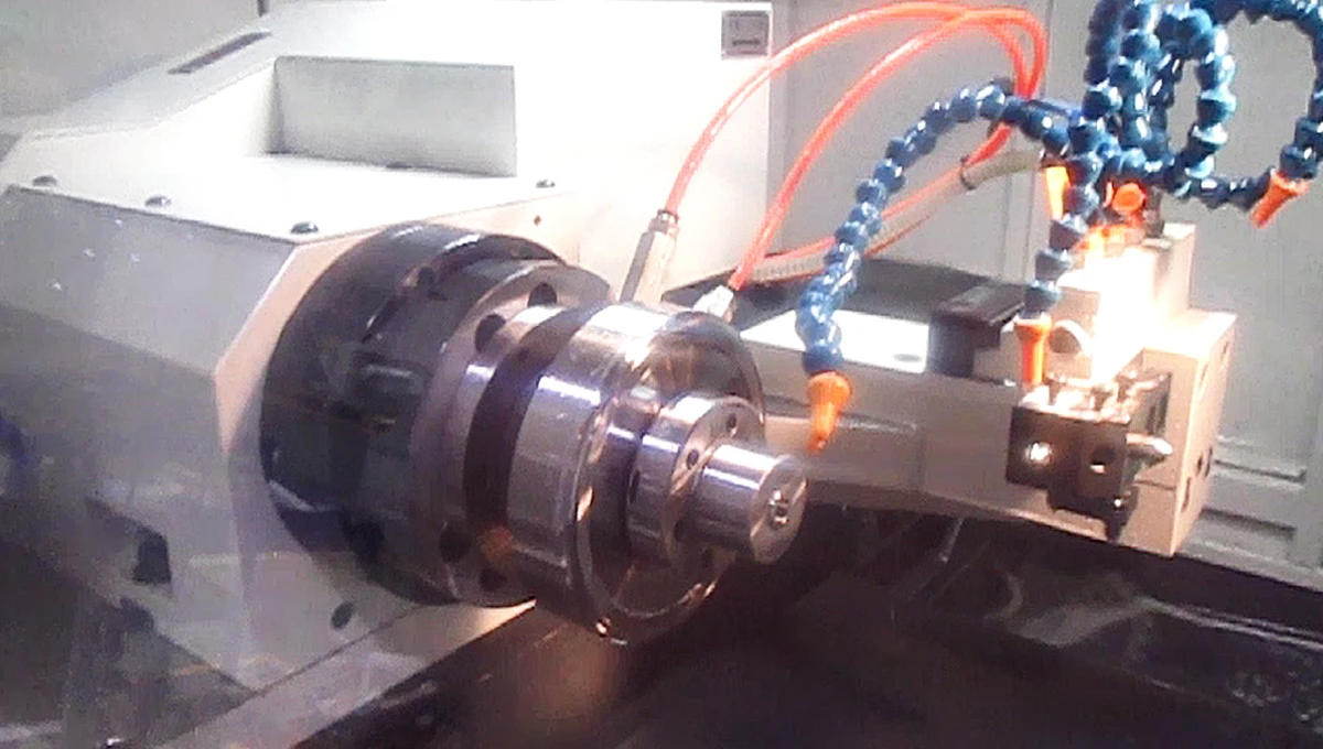 OIG-200 with diaphragm chuck