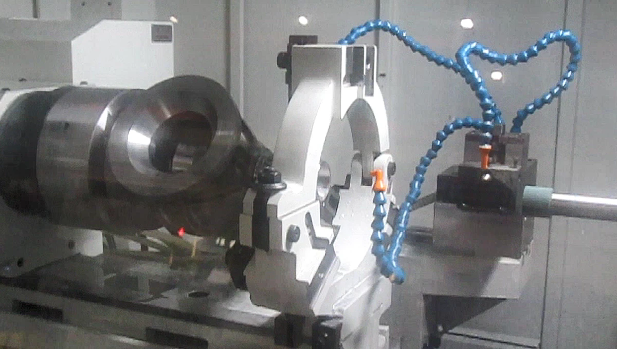 OIG-200DL50 with 3-point steady rest